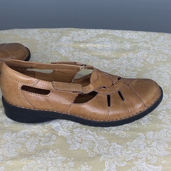 Clark’s Bendables Loafer 39337 Hook Loop Tan - Picture 12 of 16